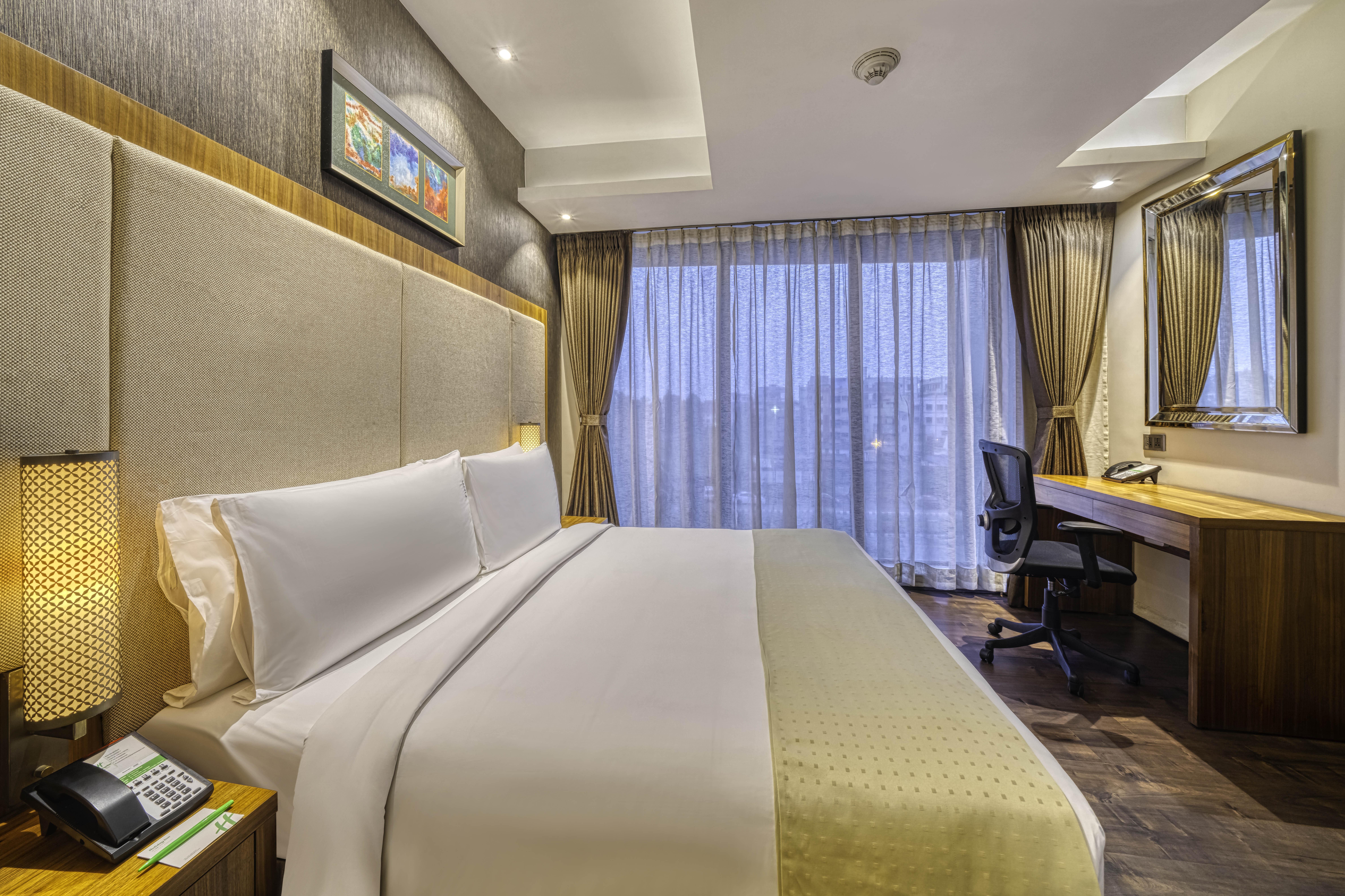 Holiday Inn Kolkata Airport By Ihg Exterior photo Deluxe Room