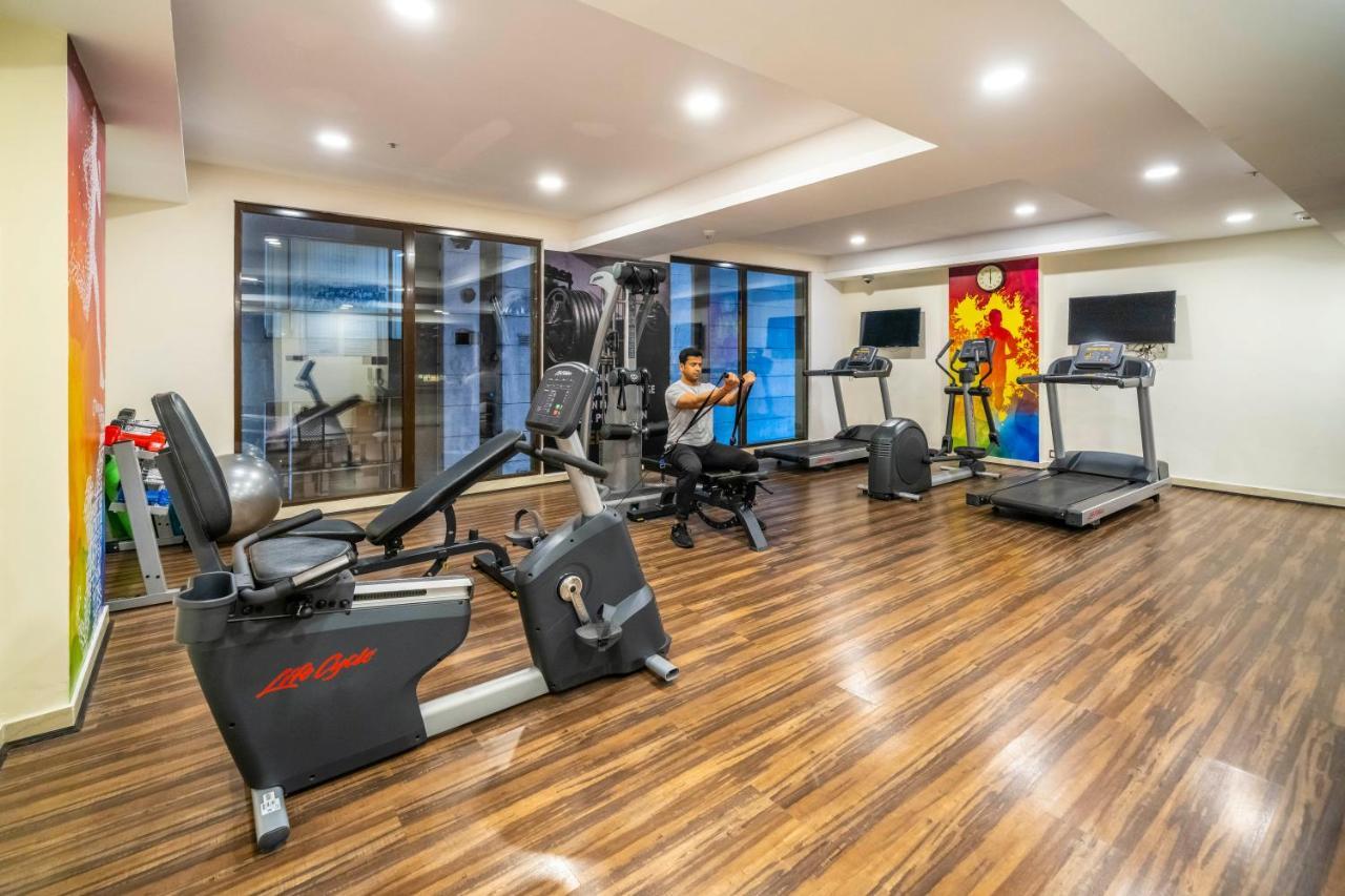 Holiday Inn Kolkata Airport By Ihg Exterior photo Fitness Centre